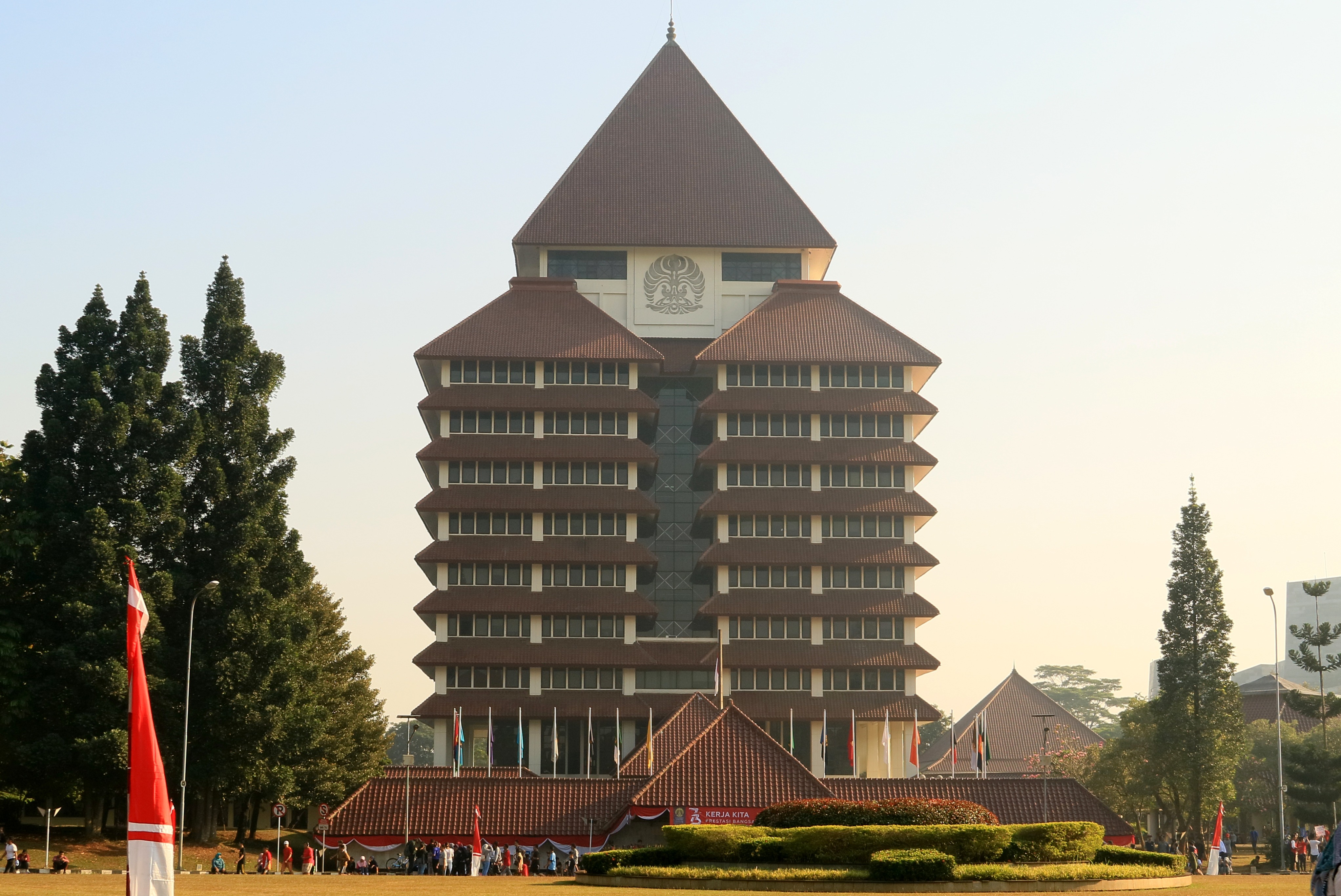 University Of Indonesia Forum Explodes:  Key Issues Revealed